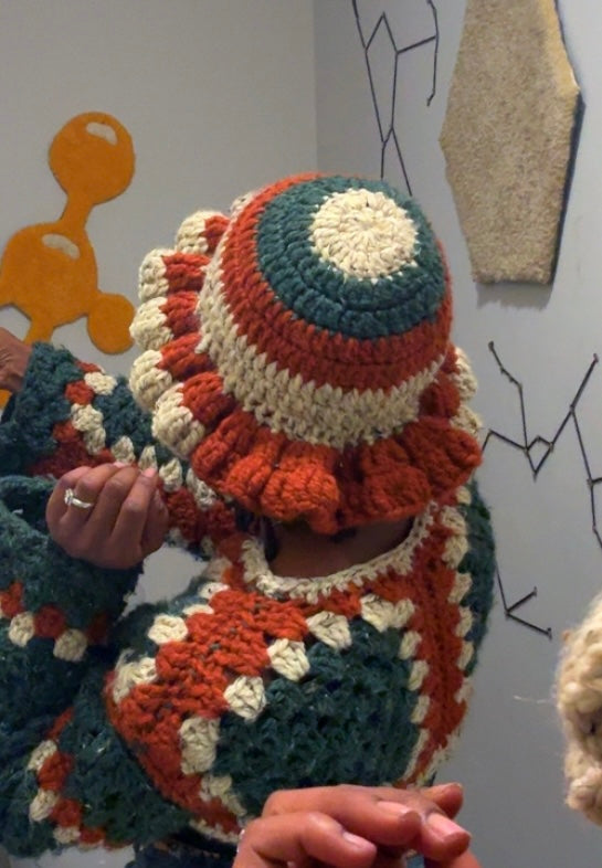 Noel Dreams Chunky Wool Ruffle Hat PATTERN